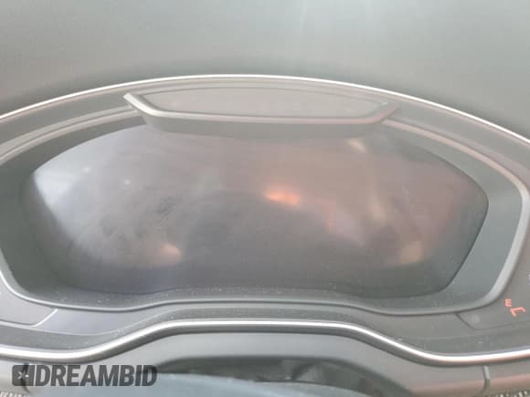 ✅ 2018 Audi SQ5 Prestige • VIN: WA1C4AFY1J2044755 • Лот: 80818915. Опубликован ранее на Copart с пробегом Не указан. Бесплатный доступ к архиву аукционных продаж из США и подробный отчёт об истории автомобиля на DreamBid. Изображение 9.