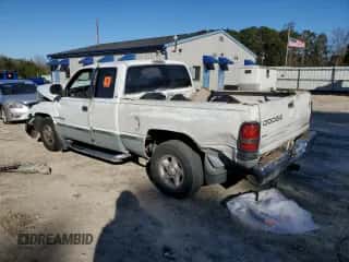 1998 Dodge 1500 с VIN 3B7HC12Y8WG217402, выставлен на аукционе Copart как лот 85560594 с пробегом 247 896 миль миль и Списание • Salvage title. История ставок и продаж доступна на DreamBid. Изображение 2.