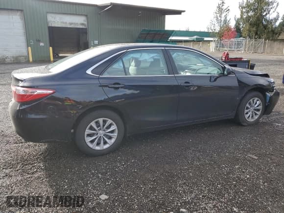 ✅ 2016 Toyota Camry LE • VIN: 4T4BF1FK2GR523384 • Lot: 93312535. Wystawiony na Copart z przebiegiem 98 946 mil. Bezpłatny archiwum sprzedaży aukcyjnych z USA i szczegółowy raport historii pojazdu na DreamBid. Zdjęcie 3.