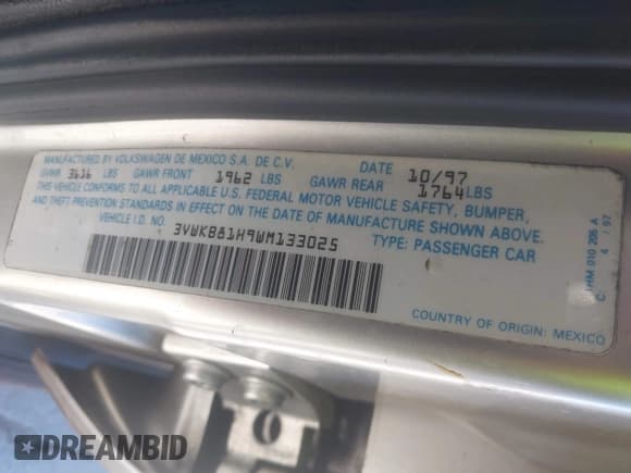✅ 1998 Volkswagen Golf • VIN: 3VWKB81H9WM133025 • Lot: 42934830. Wystawiony na IAAI z przebiegiem 181 337 mil. Bezpłatny archiwum sprzedaży aukcyjnych z USA i szczegółowy raport historii pojazdu na DreamBid. Zdjęcie 9.
