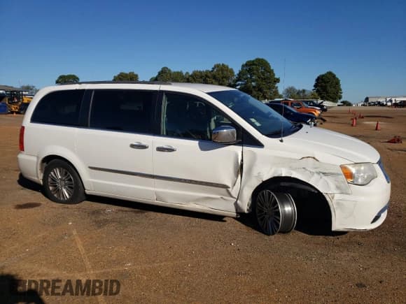 ✅ 2013 Chrysler Town & Country Touring L • VIN: 2C4RC1CG4DR512658 • Lot: 82606165. Wystawiony na Copart z przebiegiem 130 034 mil. Bezpłatny archiwum sprzedaży aukcyjnych z USA i szczegółowy raport historii pojazdu na DreamBid. Zdjęcie 4.