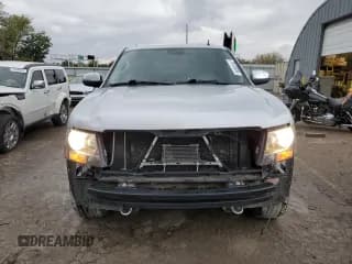 ✅ 2013 Chevrolet Suburban LTZ • VIN: 1GNSKKE71DR366322 • Lot: 79126934. Wystawiony na Copart z przebiegiem 159 570 mil. Bezpłatny archiwum sprzedaży aukcyjnych z USA i szczegółowy raport historii pojazdu na DreamBid. Zdjęcie 5.