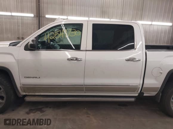 ✅ 2017 GMC Sierra 1500 Denali • VIN: 3GTU2PEJXHG240654 • Lot: 42549730. Listed on IAAI with 157,480 mi. Free auction sales archive from the USA and detailed vehicle history report at DreamBid. Image 15.
