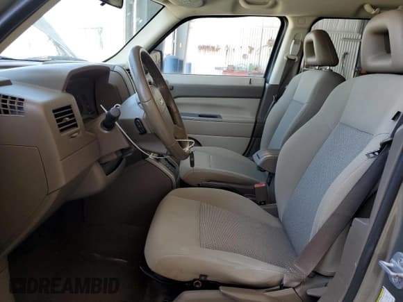 ✅ 2007 Jeep Patriot Sport • VIN: 1J8FF28W87D342157 • Lot: 51959185. Listed on Copart with 87,008 mi. Free auction sales archive from the USA and detailed vehicle history report at DreamBid. Image 7.