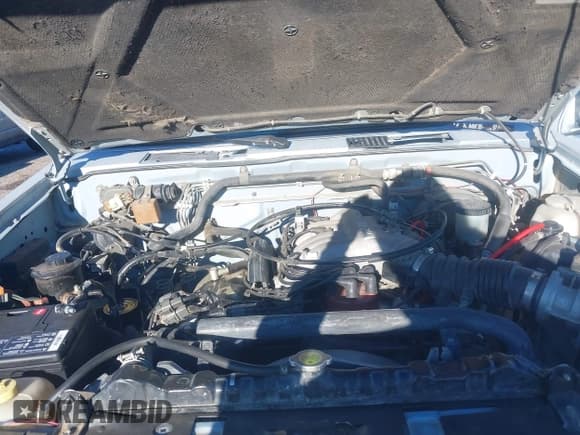 ✅ 1992 Nissan Frontier SE • VIN: 1N6HD16Y8NC358458 • Lot: 43857210. Wystawiony na IAAI z przebiegiem 226 678 mil. Bezpłatny archiwum sprzedaży aukcyjnych z USA i szczegółowy raport historii pojazdu na DreamBid. Zdjęcie 10.