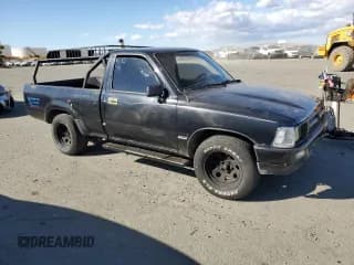 ✅ 1993 Toyota Pickup • VIN: 4TARN81A6PZ072787 • Лот: 76607294. Опубликован ранее на Copart с пробегом 236 473 миль. Бесплатный доступ к архиву аукционных продаж из США и подробный отчёт об истории автомобиля на DreamBid. Изображение 4.