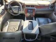 ✅ 2007 Chevrolet Avalanche LS • VIN: 3GNEC12J27G164890 • Lot: 90900135. Listed on Copart with 148,984 mi. Free auction sales archive from the USA and detailed vehicle history report at DreamBid. Image 8.