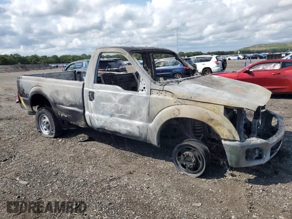 ✅ 2014 Ford F-250 XL • VIN: 1FTBF2B61EEB38791 • Lot: 70748575. Listed on Copart with Not provided. Free auction sales archive from the USA and detailed vehicle history report at DreamBid. Image 4.