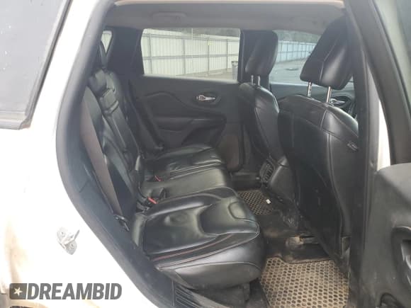 ✅ 2014 Jeep Cherokee Trailhawk • VIN: 1C4PJMBS5EW216576 • Lot: 89495175. Wystawiony na Copart z przebiegiem 196 364 mil. Bezpłatny archiwum sprzedaży aukcyjnych z USA i szczegółowy raport historii pojazdu na DreamBid. Zdjęcie 10.