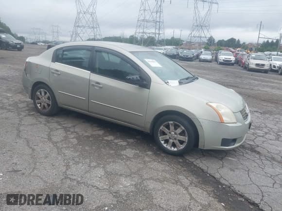 ✅ 2007 Nissan Sentra 2.0 • VIN: 3N1AB61E87L695890 • Lot: 42704863. Wystawiony na IAAI z przebiegiem 189 548 mil. Bezpłatny archiwum sprzedaży aukcyjnych z USA i szczegółowy raport historii pojazdu na DreamBid. Zdjęcie 1.