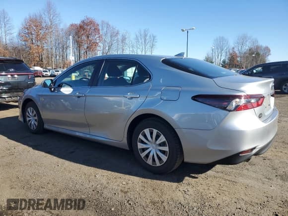 ✅ 2023 Toyota Camry Hybrid LE • VIN: 4T1C31AK0PU055024 • Лот: 93357335. Опубликован ранее на Copart с пробегом 43 331 миль. Бесплатный доступ к архиву аукционных продаж из США и подробный отчёт об истории автомобиля на DreamBid. Изображение 2.