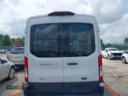 ✅ 2023 Ford Transit Cargo • VIN: 1FTBR2C84PKB85423 • Lot: 42099152. Wystawiony na IAAI z przebiegiem 48 328 mil. Bezpłatny archiwum sprzedaży aukcyjnych z USA i szczegółowy raport historii pojazdu na DreamBid. Zdjęcie 16.