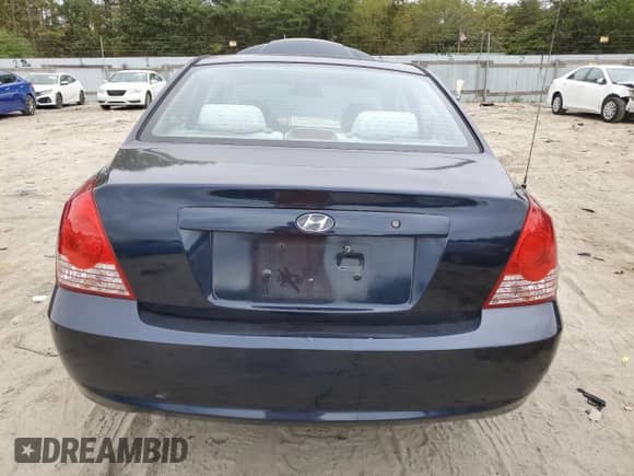 2006 Hyundai Elantra GLS z VIN KMHDN46D06U281055, wystawiony jako Copart lot #72930304 z przebiegiem 168 739 mil mil oraz Szkoda całkowita • Salvage title. Historia ofert i sprzedaży dostępna na DreamBid. Obrazek 6.