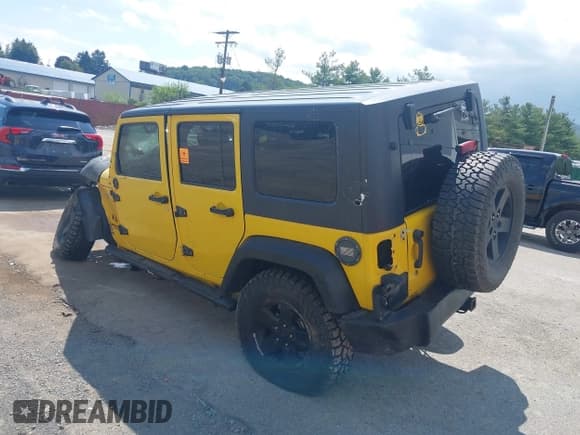 ✅ 2008 Jeep Wrangler Unlimited X • VIN: 1J4GA39178L632670 • Lot: 42888116. Listed on IAAI with Not provided. Free auction sales archive from the USA and detailed vehicle history report at DreamBid. Image 3.