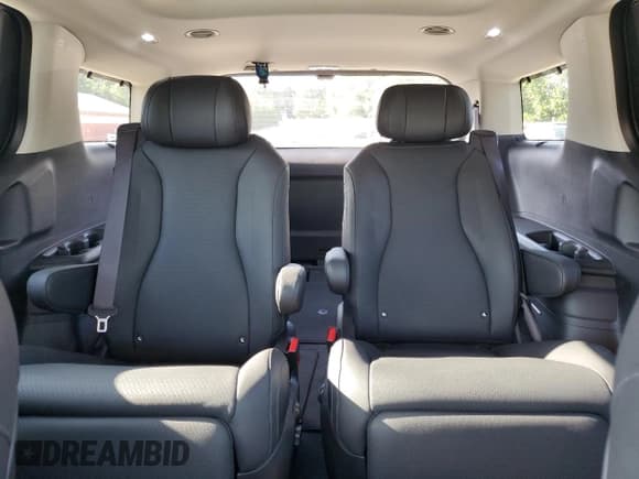 ✅ 2025 Kia Carnival SX Prestige • VIN: KNDNE5KA4S6051169 • Lot: 70512485. Wystawiony na Copart z przebiegiem 1 213 mil. Bezpłatny archiwum sprzedaży aukcyjnych z USA i szczegółowy raport historii pojazdu na DreamBid. Zdjęcie 10.