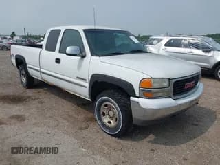 ✅ 2000 GMC Sierra 2500 SLE • VIN: 1GTGK29UXYE377945 • Лот: 42492456. Опубликован ранее на IAAI с пробегом 174 104 миль. Бесплатный доступ к архиву аукционных продаж из США и подробный отчёт об истории автомобиля на DreamBid. Изображение 1.
