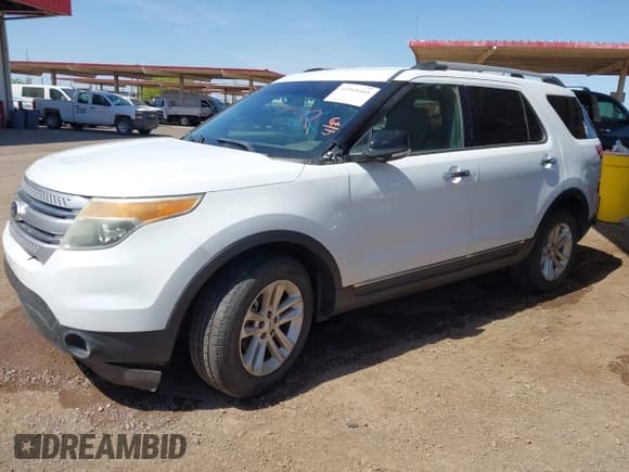 ✅ 2013 Ford Explorer XLT • VIN: 1FM5K8D8XDGA27164 • Lot: 41949445. Wystawiony na IAAI z przebiegiem 358 292 mil. Bezpłatny archiwum sprzedaży aukcyjnych z USA i szczegółowy raport historii pojazdu na DreamBid. Zdjęcie 2.