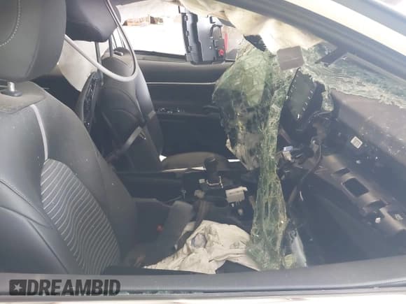 ✅ 2023 Toyota Camry SE • VIN: 4T1T11AK8PU781963 • Lot: 42404395. Wystawiony na IAAI z przebiegiem Nie podano. Bezpłatny archiwum sprzedaży aukcyjnych z USA i szczegółowy raport historii pojazdu na DreamBid. Zdjęcie 5.