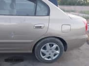 ✅ 2006 Hyundai Elantra GLS • VIN: KMHDN46D06U215332 • Lot: 42820520. Wystawiony na IAAI z przebiegiem 23 814 mil. Bezpłatny archiwum sprzedaży aukcyjnych z USA i szczegółowy raport historii pojazdu na DreamBid. Zdjęcie 6.