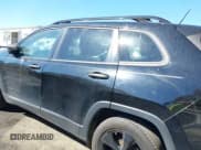 ✅ 2017 Jeep Cherokee Sport • VIN: 1C4PJLAB1HW642507 • Lot: 41869467. Wystawiony na IAAI z przebiegiem 191 637 mil. Bezpłatny archiwum sprzedaży aukcyjnych z USA i szczegółowy raport historii pojazdu na DreamBid. Zdjęcie 14.