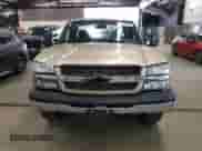 ✅ 2004 Chevrolet Silverado 1500 Z71 • VIN: 2GCEK19T541154216 • Lot: 72559924. Wystawiony na Copart z przebiegiem 150 728 mil mil. Skorzystaj z bezpłatnego archiwum sprzedaży aukcyjnych z USA i zobacz szczegółowy raport historii pojazdu na DreamBid. Zdjęcie 5.
