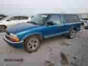 2000 Chevrolet S-10 LS с VIN 1GCCS14W0Y8104318, выставлен на аукционе Copart как лот 77275974 с пробегом 159 273 миль миль и Чистый • Clean title. История ставок и продаж доступна на DreamBid. Изображение 1.