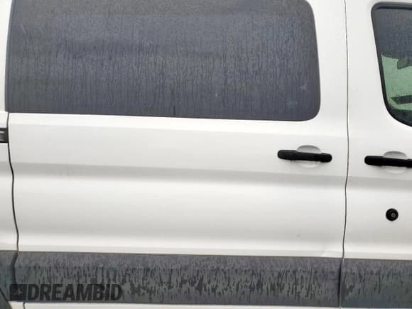 ✅ 2018 Ford Transit • VIN: 1FTYR1YM5JKA92251 • Lot: 48747645. Listed on Copart with 88,808 mi. Free auction sales archive from the USA and detailed vehicle history report at DreamBid. Image 10.