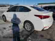 2021 Hyundai Accent SE z VIN 3KPC24A65ME130029, wystawiony jako Copart lot #39375814 z przebiegiem 61 287 mil mil oraz . Historia ofert i sprzedaży dostępna na DreamBid. Obrazek 2.