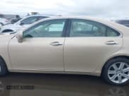 ✅ 2007 Lexus ES 330 • VIN: JTHBJ46G672040839 • Lot: 43741058. Wystawiony na IAAI z przebiegiem 110 770 mil. Bezpłatny archiwum sprzedaży aukcyjnych z USA i szczegółowy raport historii pojazdu na DreamBid. Zdjęcie 15.