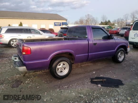 ✅ 2000 Chevrolet S-10 • VIN: 1GCCS1459Y8213285 • Лот: 81189174. Опубликован ранее на Copart с пробегом 249 563 миль. Бесплатный доступ к архиву аукционных продаж из США и подробный отчёт об истории автомобиля на DreamBid. Изображение 3.