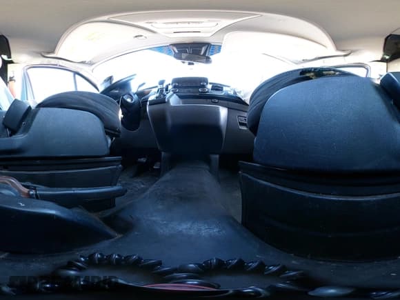 ✅ 2020 Ford Transit Cargo • VIN: 1FTBR3X84LKA47889 • Lot: 43377978. Wystawiony na IAAI z przebiegiem 54 497 mil. Bezpłatny archiwum sprzedaży aukcyjnych z USA i szczegółowy raport historii pojazdu na DreamBid. Zdjęcie 18.