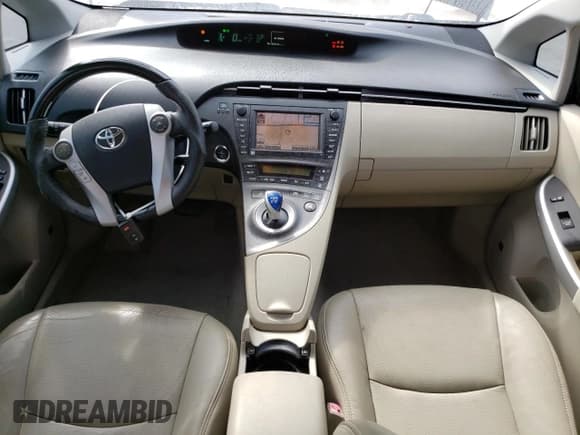 ✅ 2011 Toyota Prius III • VIN: JTDKN3DU3B5336952 • Lot: 91803165. Wystawiony na Copart z przebiegiem 145 666 mil. Bezpłatny archiwum sprzedaży aukcyjnych z USA i szczegółowy raport historii pojazdu na DreamBid. Zdjęcie 8.