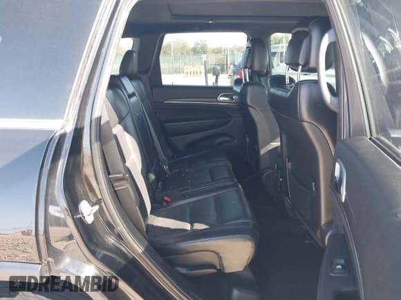 ✅ 2018 Jeep Grand Cherokee Limited • VIN: 1C4RJEBG9JC140690 • Lot: 43428301. Listed on IAAI with 147,481 mi. Free auction sales archive from the USA and detailed vehicle history report at DreamBid. Image 8.