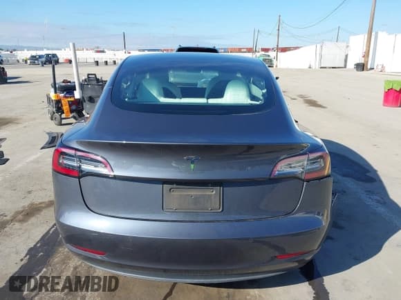 ✅ 2020 Tesla Model 3 Standard Range Plus • VIN: 5YJ3E1EA9LF662591 • Lot: 43642335. Listed on IAAI with 25,888 mi. Free auction sales archive from the USA and detailed vehicle history report at DreamBid. Image 15.