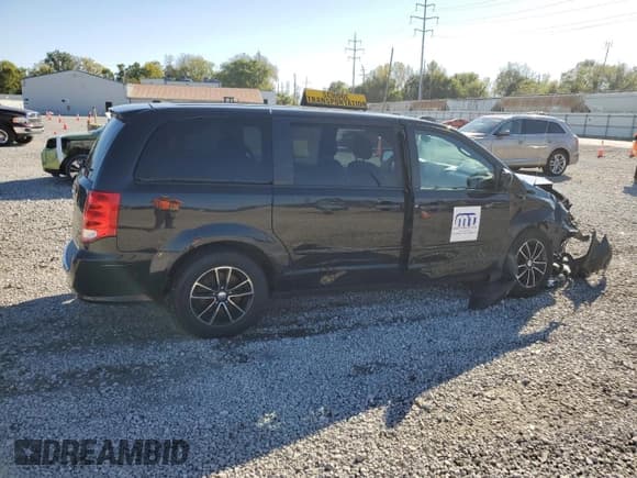 ✅ 2017 Dodge Grand Caravan GT • VIN: 2C4RDGEG1HR640567 • Lot: 82141955. Wystawiony na Copart z przebiegiem 190 408 mil. Bezpłatny archiwum sprzedaży aukcyjnych z USA i szczegółowy raport historii pojazdu na DreamBid. Zdjęcie 3.