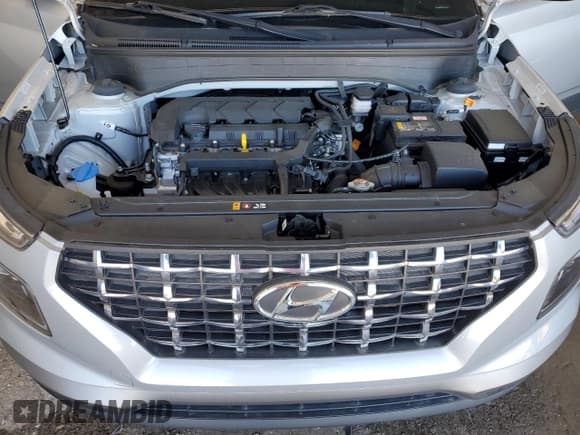 ✅ 2021 Hyundai Venue SEL • VIN: KMHRC8A39MU120640 • Lot: 57777765. Listed on Copart with 11,505 mi. Free auction sales archive from the USA and detailed vehicle history report at DreamBid. Image 12.