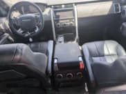 ✅ 2018 Land Rover Discovery HSE • VIN: SALRR2RK3JA067306 • Lot: 58533735. Wystawiony na Copart z przebiegiem 80 662 mil. Bezpłatny archiwum sprzedaży aukcyjnych z USA i szczegółowy raport historii pojazdu na DreamBid. Zdjęcie 8.