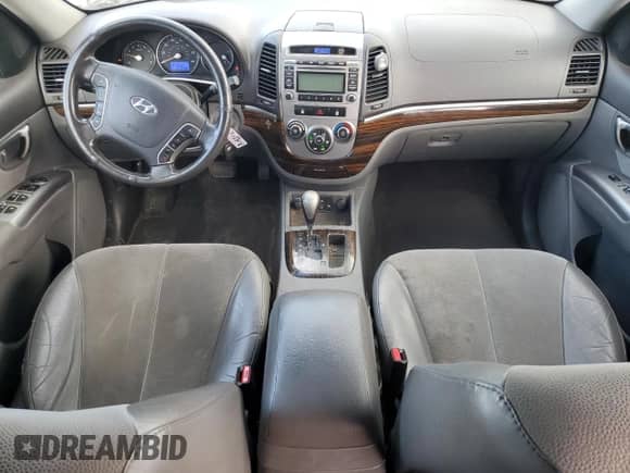 ✅ 2012 Hyundai Santa Fe SE • VIN: 5XYZHDAG1CG110640 • Lot: 70302985. Listed on Copart with 187,049 mi miles. Access the free auction sales archive from the USA and view a detailed vehicle history report at DreamBid. Image 8.