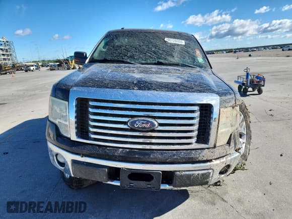 ✅ 2011 Ford F-150 XLT • VIN: 1FTFW1CF5BKD81222 • Lot: 90720355. Wystawiony na Copart z przebiegiem 147 709 mil. Bezpłatny archiwum sprzedaży aukcyjnych z USA i szczegółowy raport historii pojazdu na DreamBid. Zdjęcie 5.