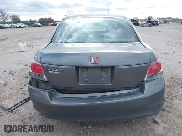 ✅ 2009 Honda Accord • VIN: 1HGCD26339A113262 • Lot: 43699213. Listed on IAAI with 209,838 mi. Free auction sales archive from the USA and detailed vehicle history report at DreamBid. Image 15.