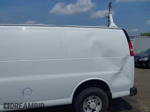 ✅ 2008 Chevrolet Express Cargo • VIN: 1GCGG25C381157939 • Лот: 42470749. Опубликован ранее на IAAI с пробегом 79 818 миль. Бесплатный доступ к архиву аукционных продаж из США и подробный отчёт об истории автомобиля на DreamBid. Изображение 17.