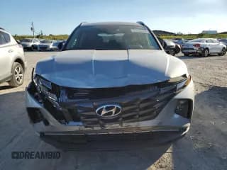 ✅ 2022 Hyundai Tucson SEL • VIN: 5NMJBCAE9NH137763 • Lot: 37283003. Wystawiony na Copart z przebiegiem 6 249 mil. Bezpłatny archiwum sprzedaży aukcyjnych z USA i szczegółowy raport historii pojazdu na DreamBid. Zdjęcie 5.