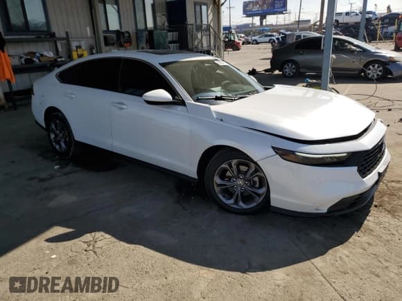 ✅ 2024 Honda Accord EX • VIN: 1HGCY1F33RA063843 • Лот: 82683185. Опубликован ранее на Copart с пробегом 13 109 миль. Бесплатный доступ к архиву аукционных продаж из США и подробный отчёт об истории автомобиля на DreamBid. Изображение 4.