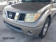 ✅ 2007 Nissan Frontier SE • VIN: 1N6AD07U67C439422 • Lot: 42511530. Wystawiony na IAAI z przebiegiem 236 519 mil. Bezpłatny archiwum sprzedaży aukcyjnych z USA i szczegółowy raport historii pojazdu na DreamBid. Zdjęcie 17.