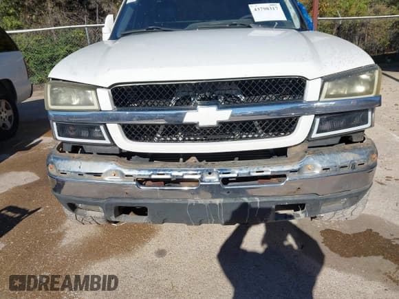 ✅ 2004 Chevrolet Silverado 2500HD LS • VIN: 1GCHK24144E137012 • Лот: 43798317. Опубликован ранее на IAAI с пробегом Не указан. Бесплатный доступ к архиву аукционных продаж из США и подробный отчёт об истории автомобиля на DreamBid. Изображение 12.