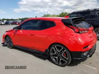 2022 Hyundai Veloster z VIN KMHT36AH5NU014063, wystawiony jako Copart lot #67609594 z przebiegiem 33 238 mil mil oraz Nie do naprawy • Non repairable. Historia ofert i sprzedaży dostępna na DreamBid. Obrazek 2.
