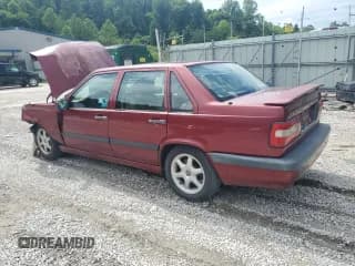 ✅ 1997 Volvo 850 • VIN: YV1LS5649V1383527 • Лот: 60656685. Опубликован ранее на Copart с пробегом 56 404 миль. Бесплатный доступ к архиву аукционных продаж из США и подробный отчёт об истории автомобиля на DreamBid. Изображение 2.
