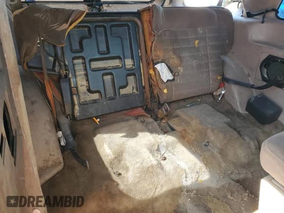 1994 Ford Explorer Eddie Bauer z VIN 1FMCU22X6RUB20958, wystawiony jako Copart lot #80114745 z przebiegiem 3 428 mil mil oraz Szkoda całkowita • Salvage title. Historia ofert i sprzedaży dostępna na DreamBid. Obrazek 10.