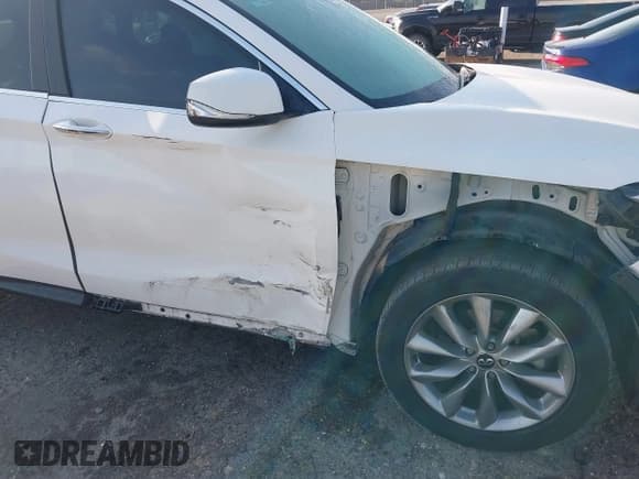 ✅ 2019 Infiniti QX50 Essential • VIN: 3PCAJ5M11KF139690 • Lot: 41760165. Listed on IAAI with 31,621 mi. Free auction sales archive from the USA and detailed vehicle history report at DreamBid. Image 6.