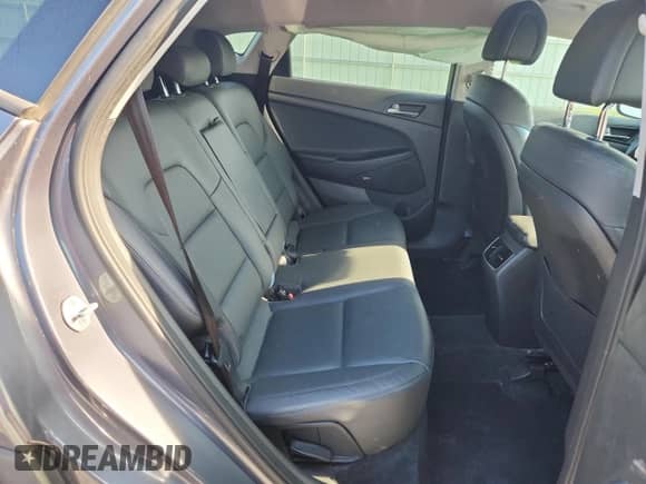 2017 Hyundai Tucson SE Plus с VIN KM8J33A41HU510341, выставлен на аукционе Copart как лот 64876155 с пробегом 107 582 миль миль и На запчасти • Non repairable. История ставок и продаж доступна на DreamBid. Изображение 11.